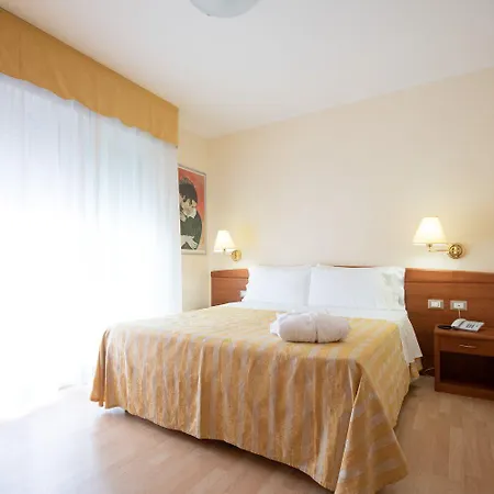 Arizona Hotel 4*